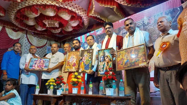 Samastipur News:सम्मानित किये गये फाउंडेशन के संस्थापक