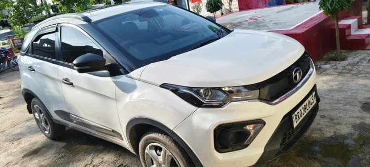 महम्मदपुर निर्मल टोला से चोरी की कार बरामद