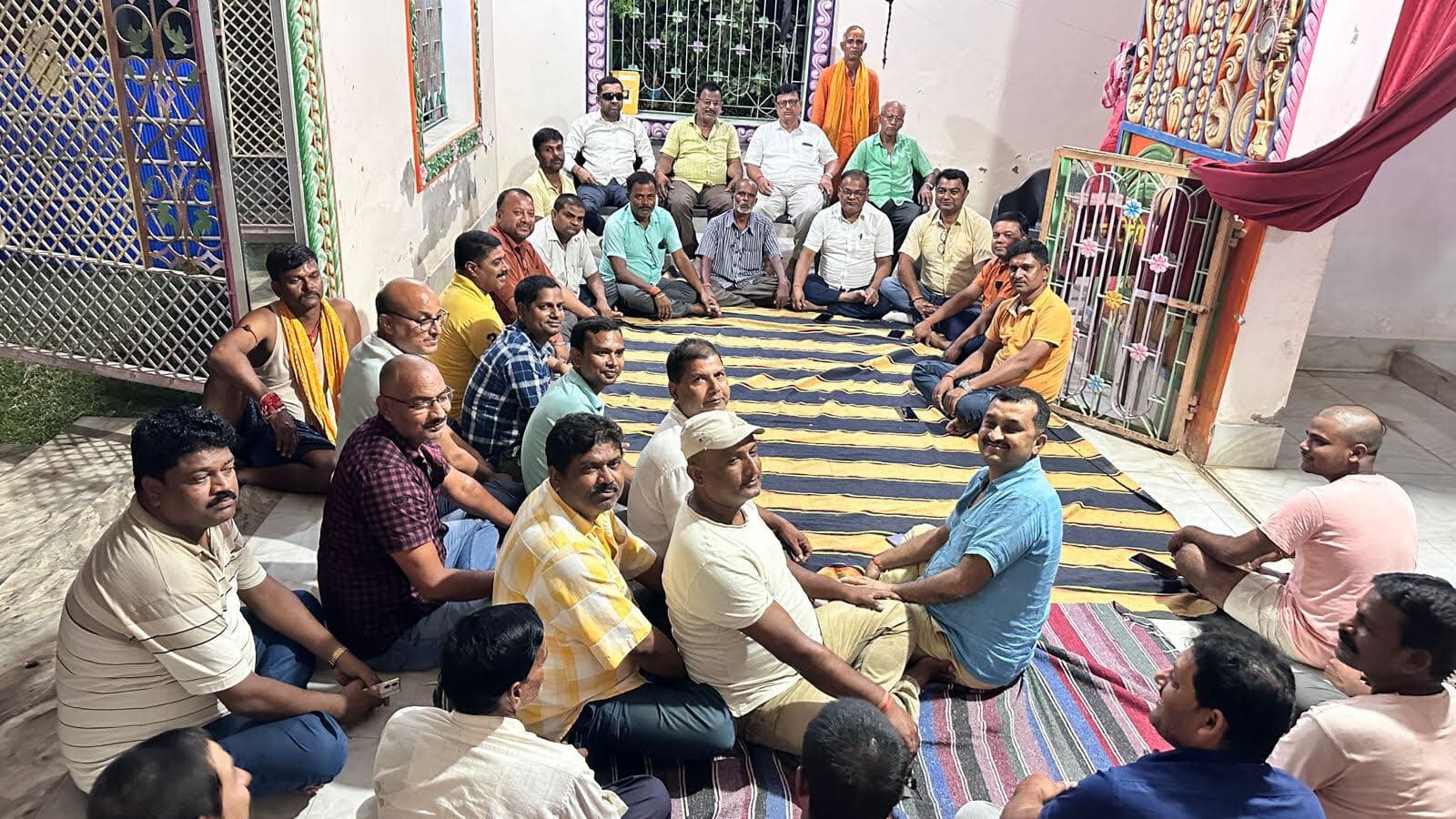 दुर्गापूजा को लेकर हुई बैठक में लिये कई निर्णय