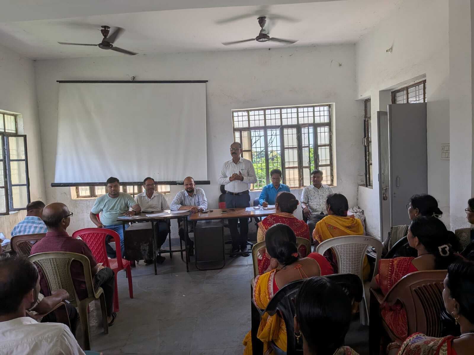 शैक्षणिक माहौल को सुदृढ़ बनाने पर विस्तार से चर्चा