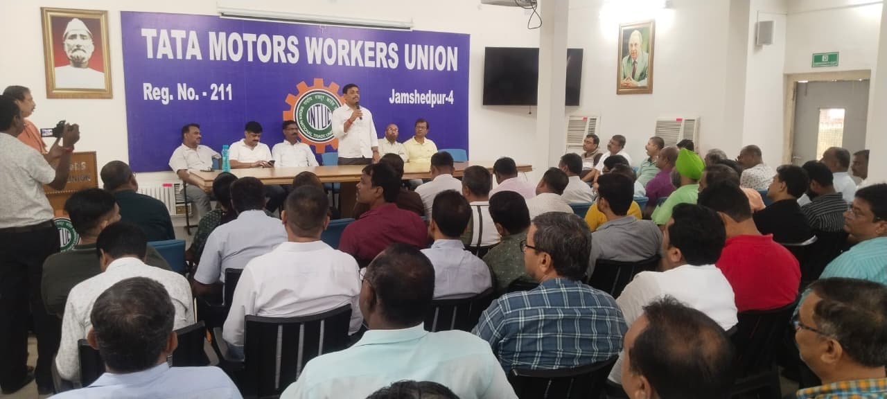 मजदूर हित में सही समझौते पर पहुंचने में विलंब हो सकती है : महामंत्री