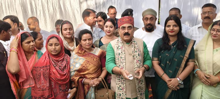 नगर विकास मंत्री ने 455 करोड़ की योजनाओं का किया शिलान्यास व उद्घाटन