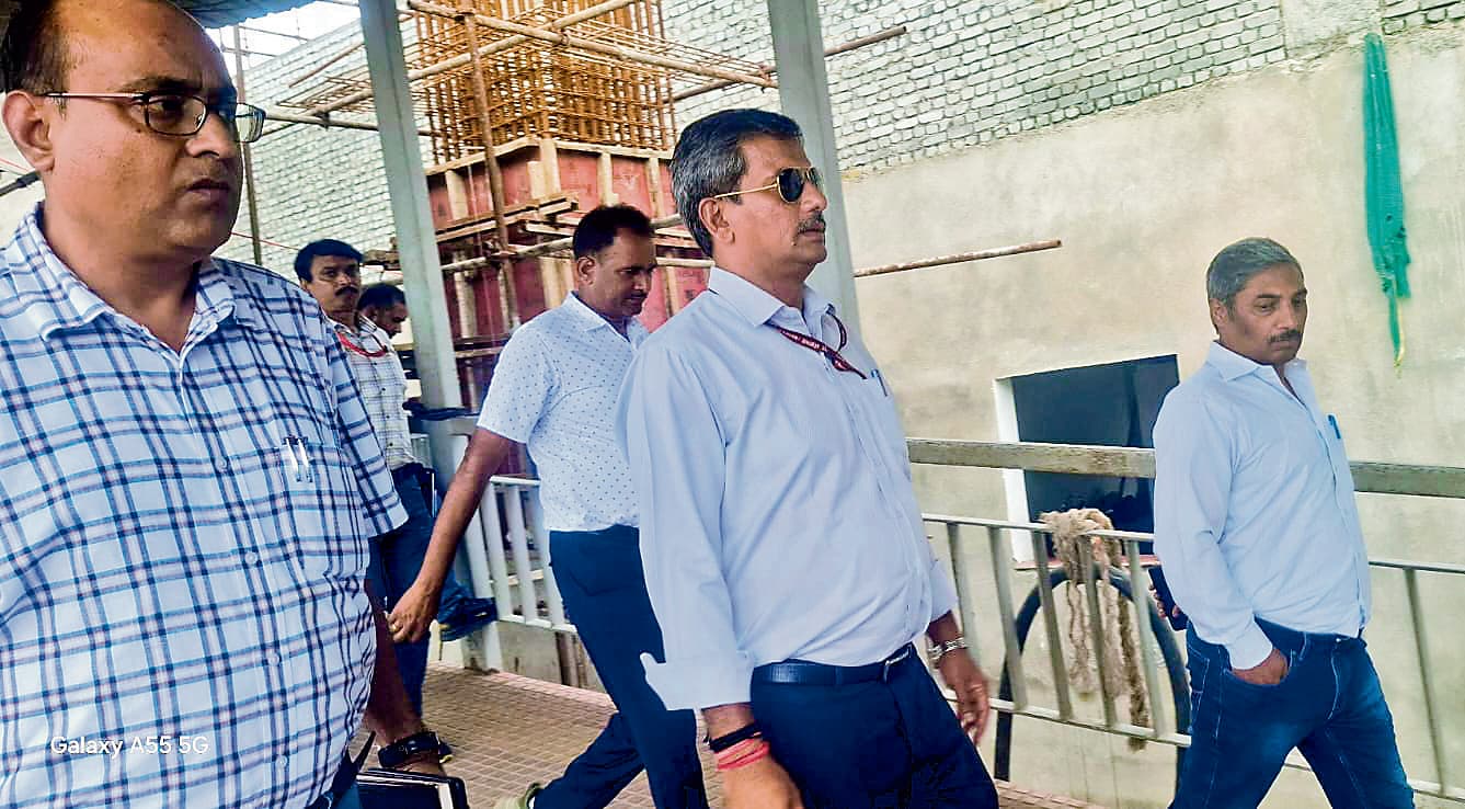 Gaya News : डीआरएम ने गया रेलवे स्टेशन का निरीक्षण, 22 अगस्त के उद्घाटन की तैयारियों की समीक्षा