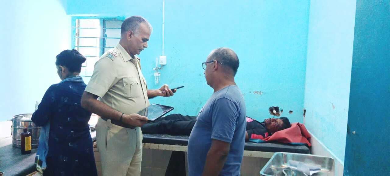 ऑटो व बाइक में टक्कर, दो युवक गंभीर रूप से घायल, रेफर