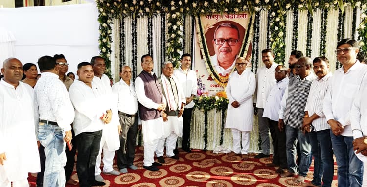 Chaibasa News : समाजसेवा और शिक्षा के प्रतीक थे श्याम सुंदर महतो