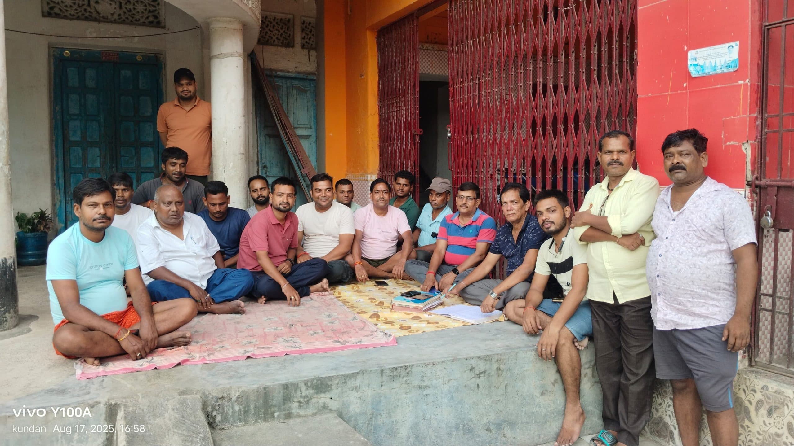 लाइन पार मिर्जापुर दुर्गा पूजा समिति की टीम गठित