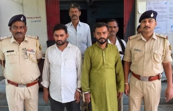 Motihari : ललुआ दोहरे हत्याकांड में फरार दो आरोपी पंजाब से गिरफ्तार