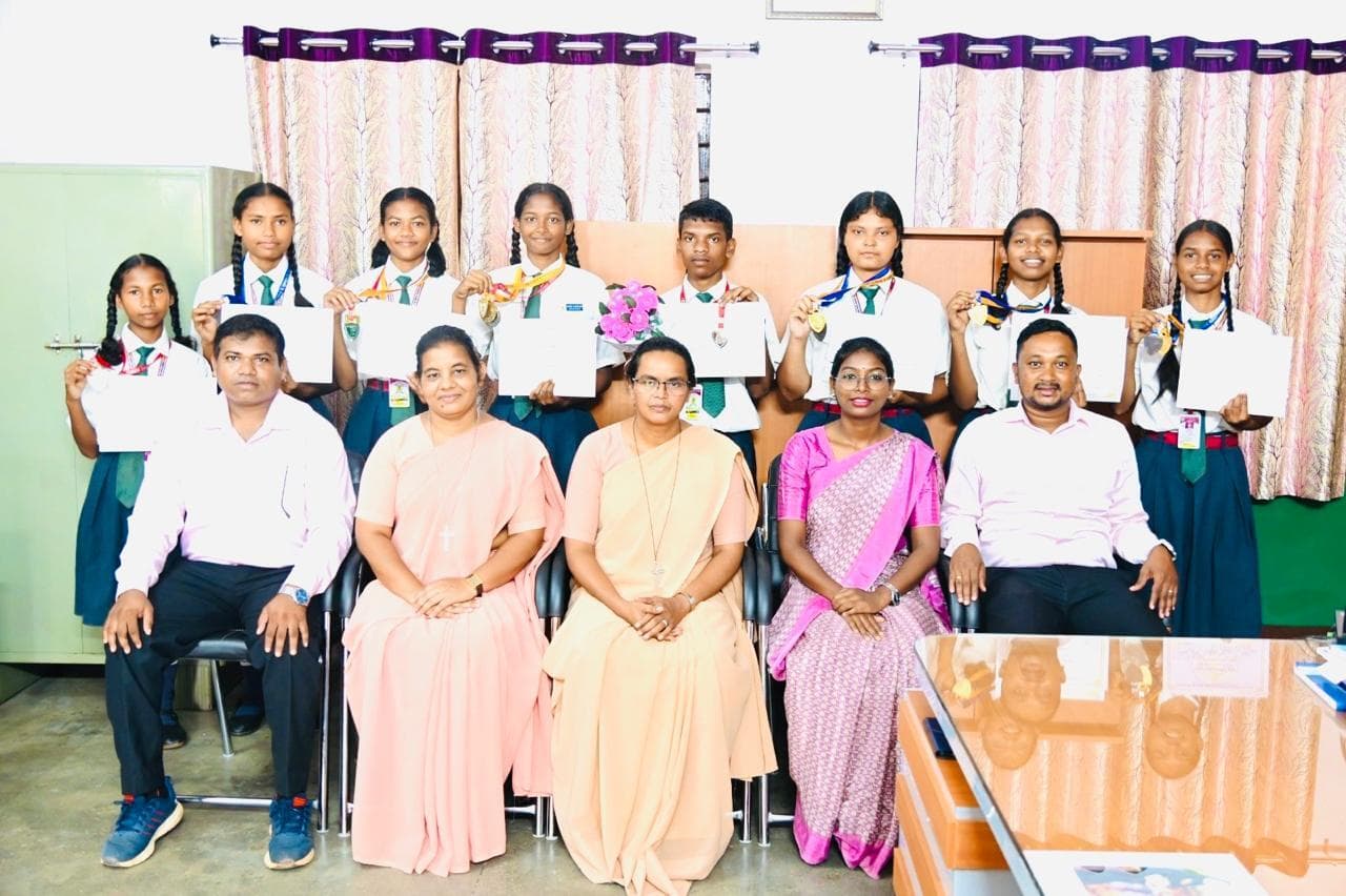 राष्ट्रीय प्रतियोगिता में चयनित हुए न्यू डॉन स्कूल के आठ विद्यार्थी