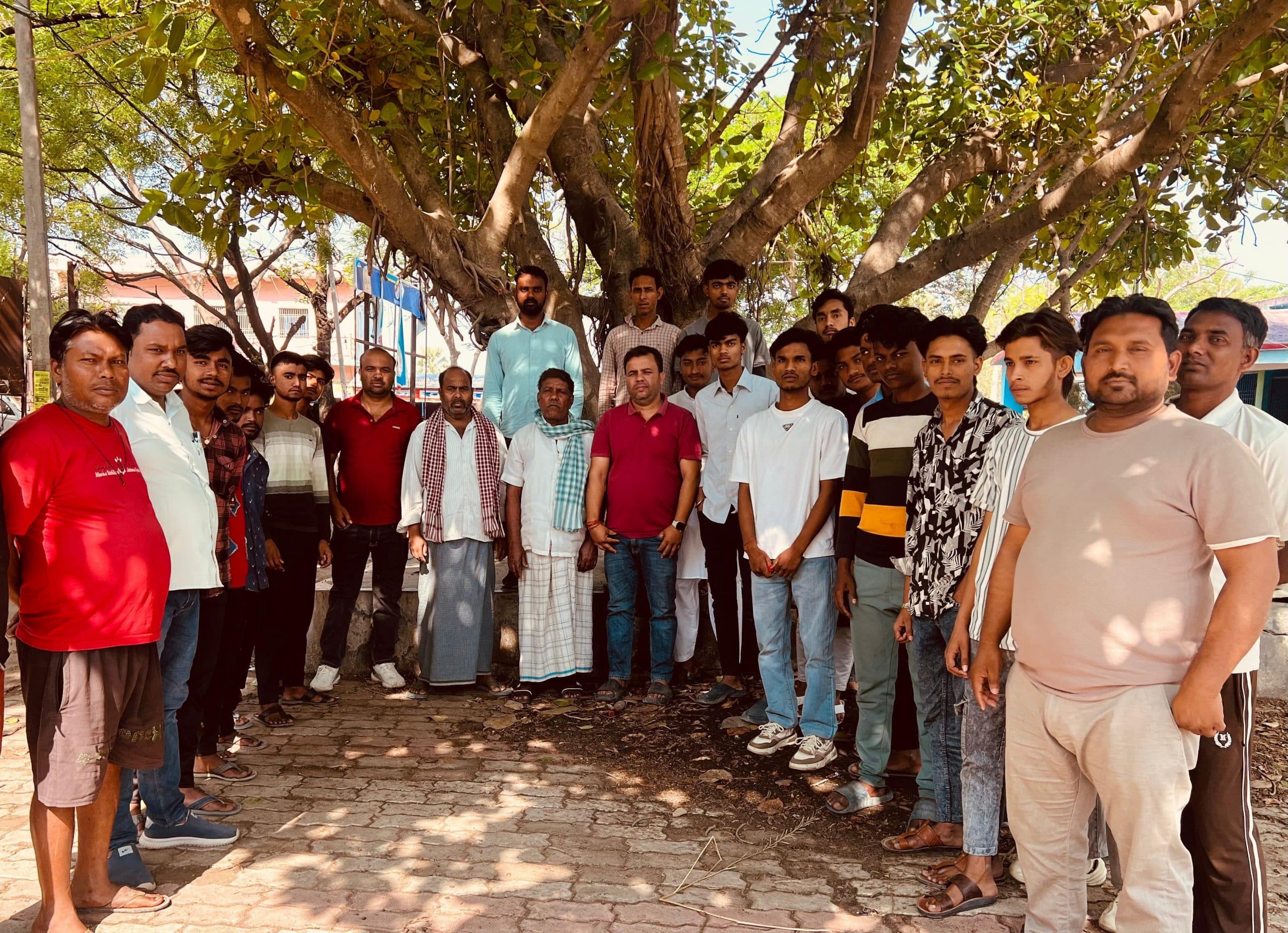 मच्छरों से बचने के लिए फॉगिंग कराने की ग्रामीणों ने की मांग