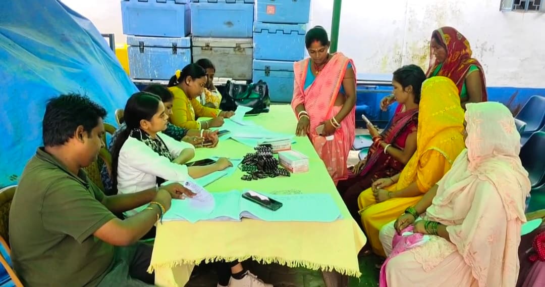 प्रधानमंत्री सुरक्षित मातृत्व अभियान के तहत स्वास्थ्य जांच शिविर का आयोजन