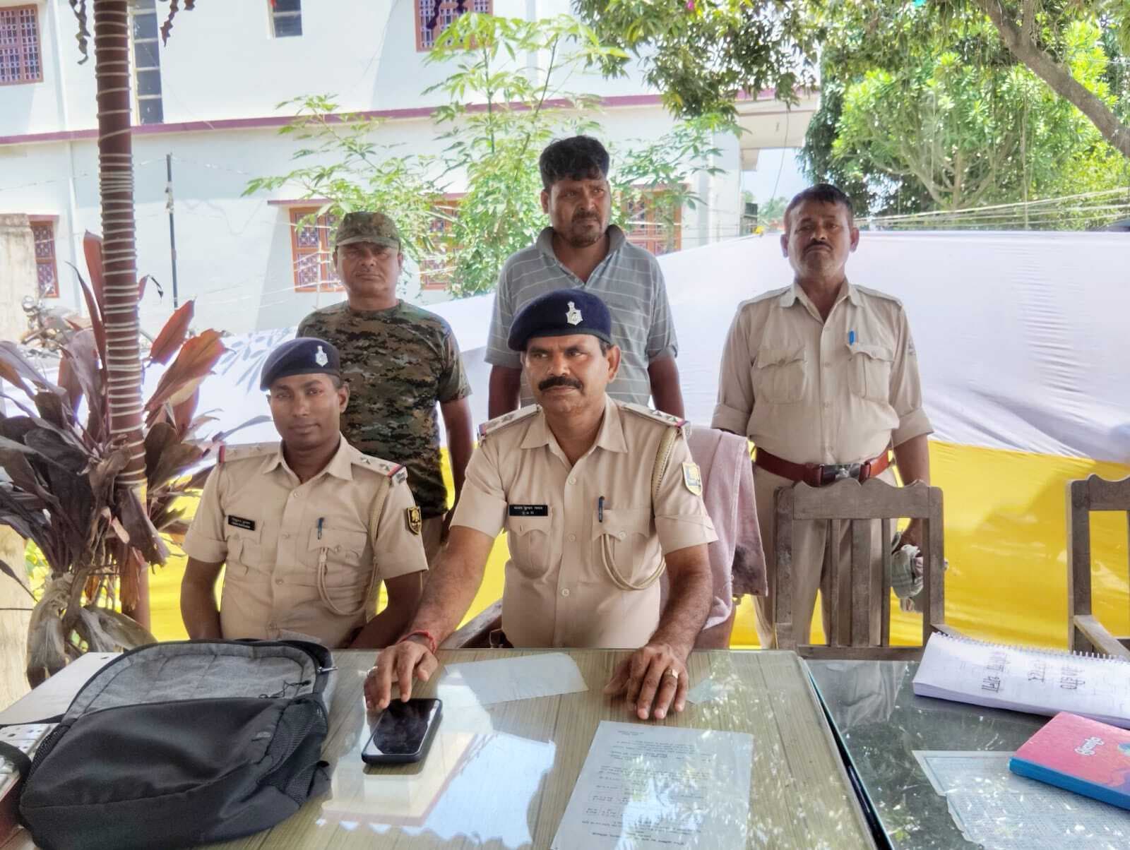 Motihari: जाली नोट कांड में संलिप्त फरार आरोपी गिरफ्तार