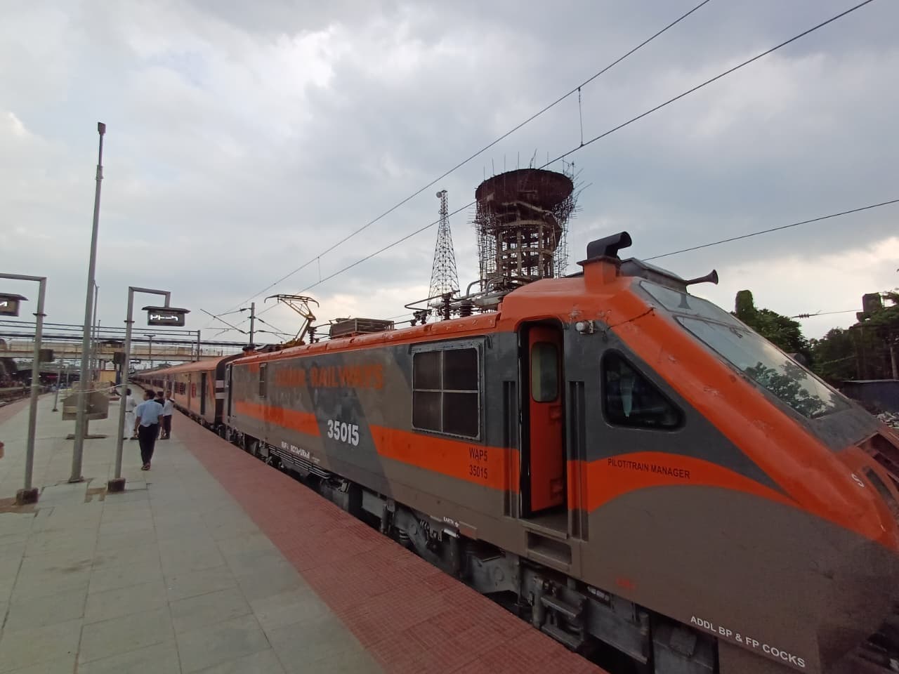 मुजफ्फरपुर-हैदराबाद अमृत भारत ट्रेन: जंक्शन पर हलचल, उद्घाटन की तारीख का इंतजार