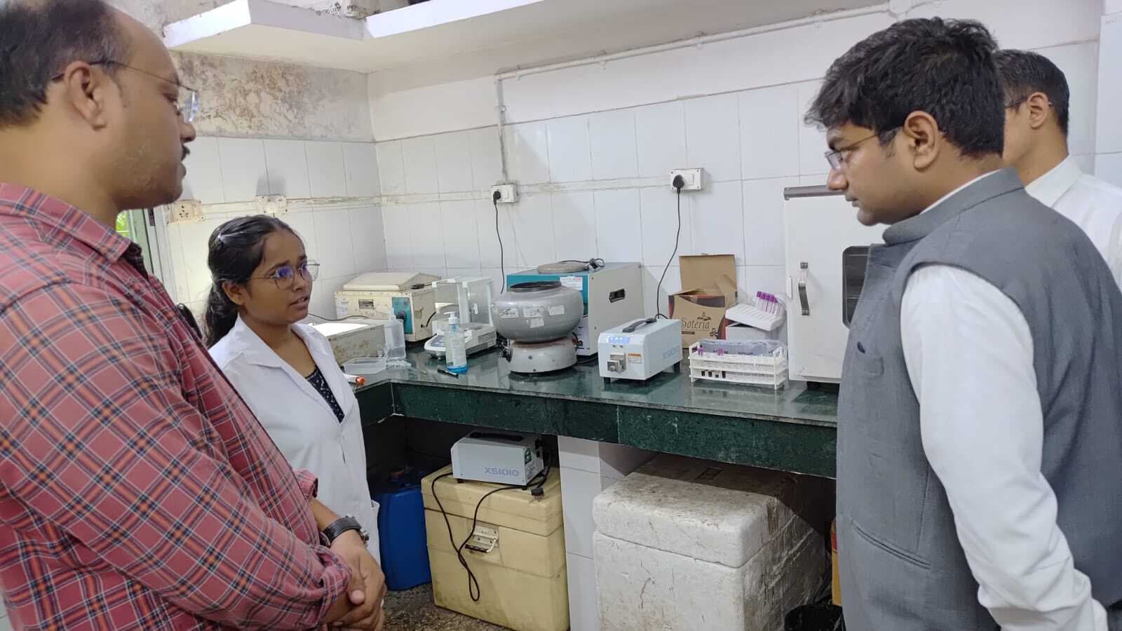 जरूरतमंद मरीजों को समय पर मिले रक्त, शिविर लगा कर कमी करें पूरा