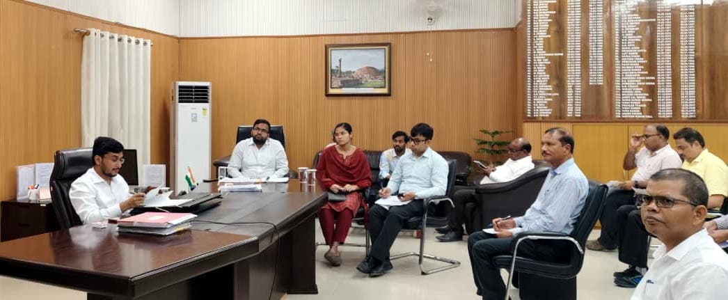 शत-प्रतिशत मतदान केंद्रों पर होगी वेबकास्टिंग, अतिसंवेदनशील बूथ की बनेगी सूची