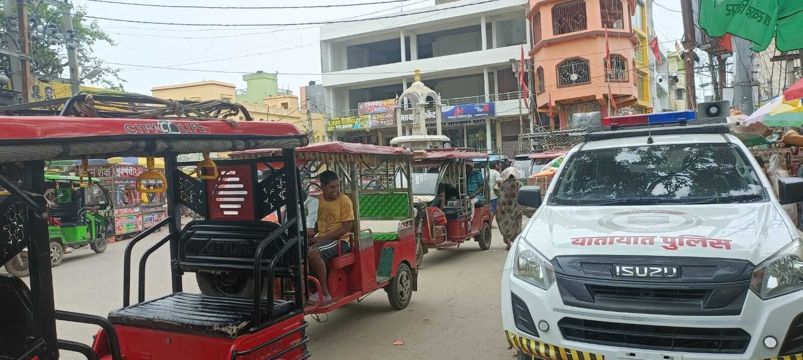 भभुआ शहर में जाम और अतिक्रमण से लोग बेहाल