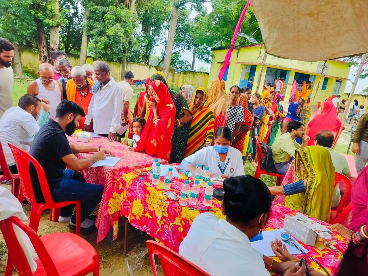 Madhubani News : एमएमसीएच ने किया मुफ्त चिकित्सा शिविर का आयोजन