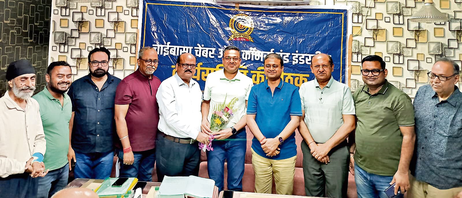 Chaibasa News : असंवैधानिक ट्रस्ट से त्यागपत्र नहीं देने वाले पांच सदस्य चेंबर से बर्खास्त