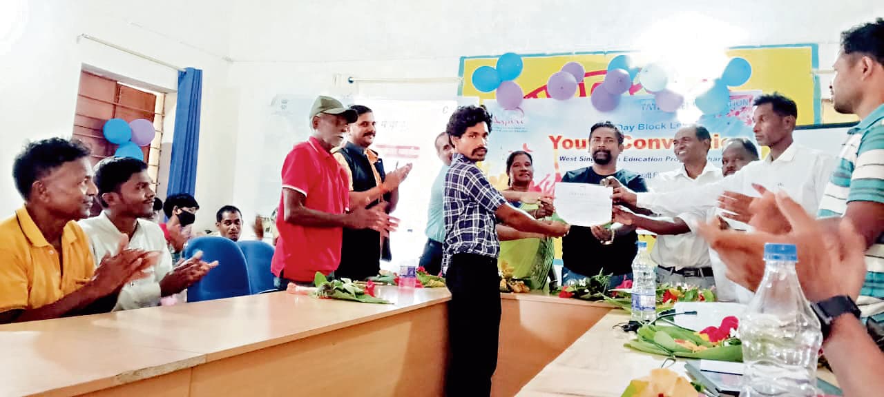 Seraikela Kharsawan News : समाज को नशापान से मुक्त कराने का संकल्प