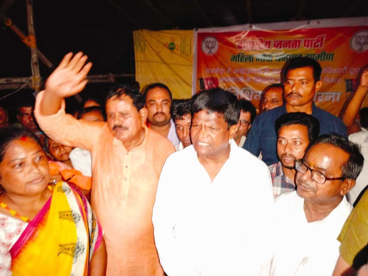 Dhanbad News: बनमेढ़ा में उजाड़े गये लोगों को बसाने की होगी पहल : ढुलू महतो