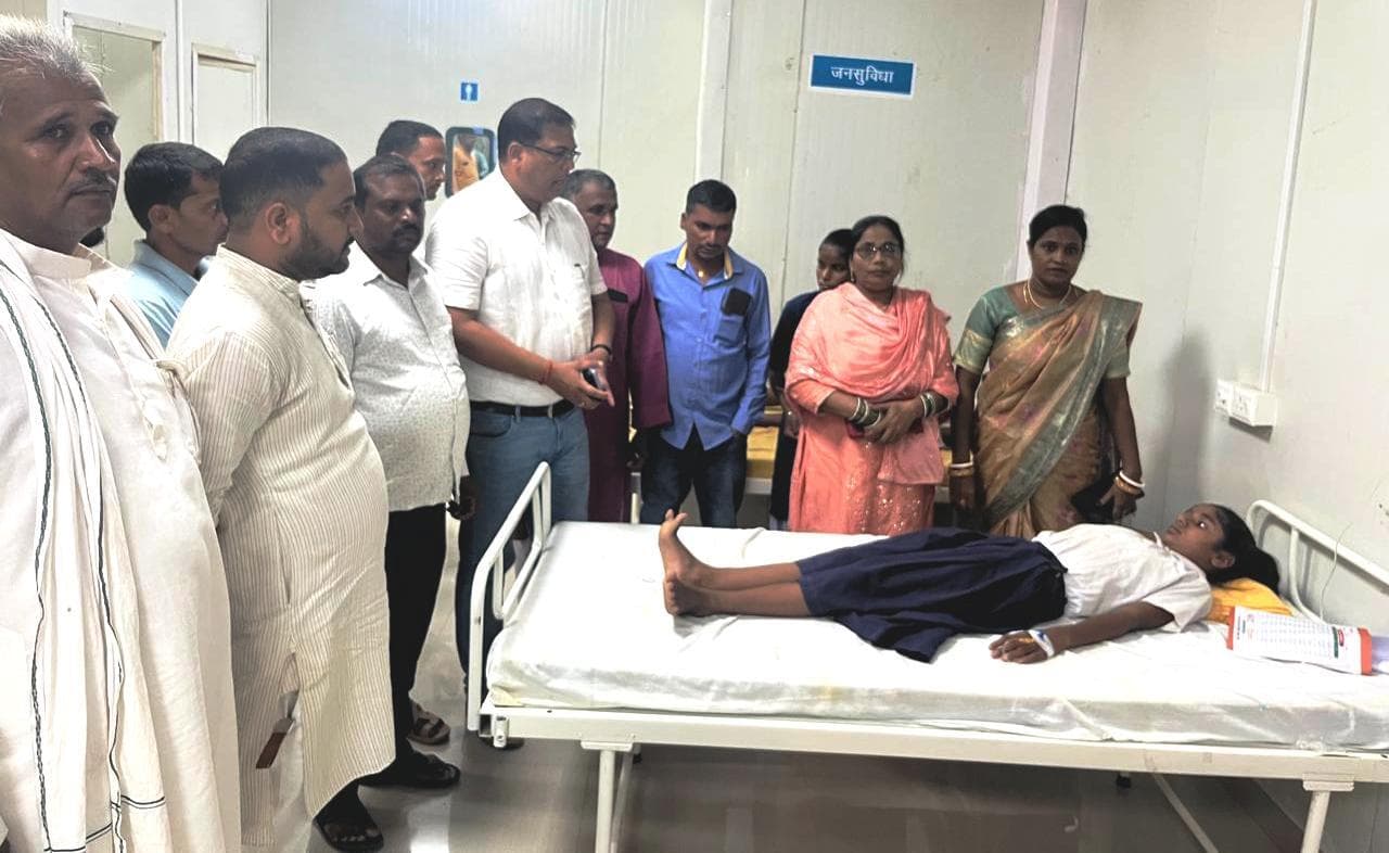 निरीक्षण में गायब मिले स्वास्थ्य प्रबंधक और प्रभारी चिकित्सा पदाधिकारी