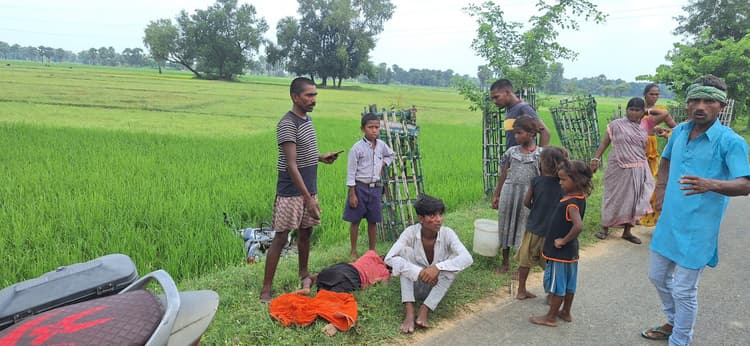 टेंपो के धक्के से युवक व बच्चा घायल