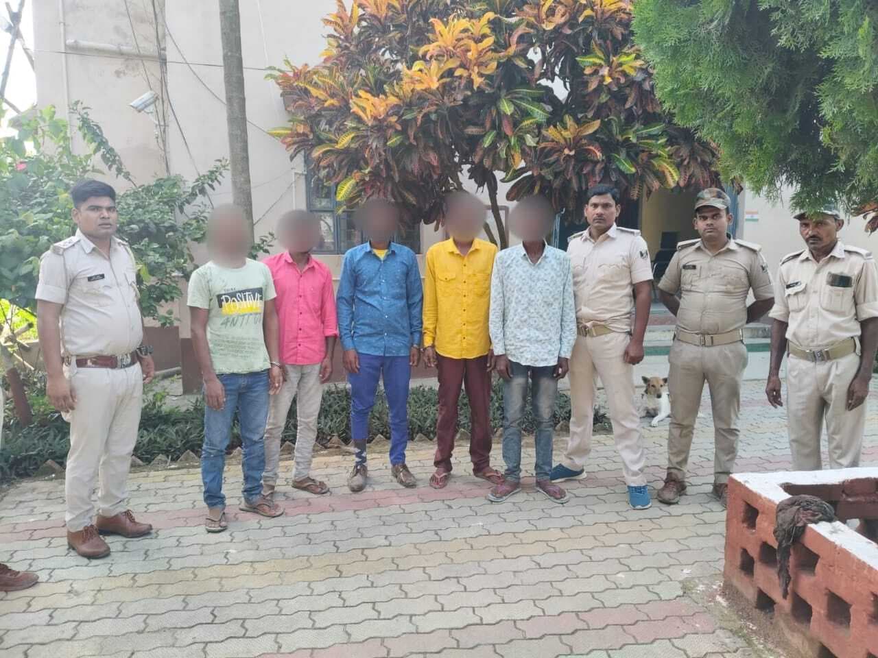 दो दर्जन से अधिक शराबियों को किया गिरफ्तार