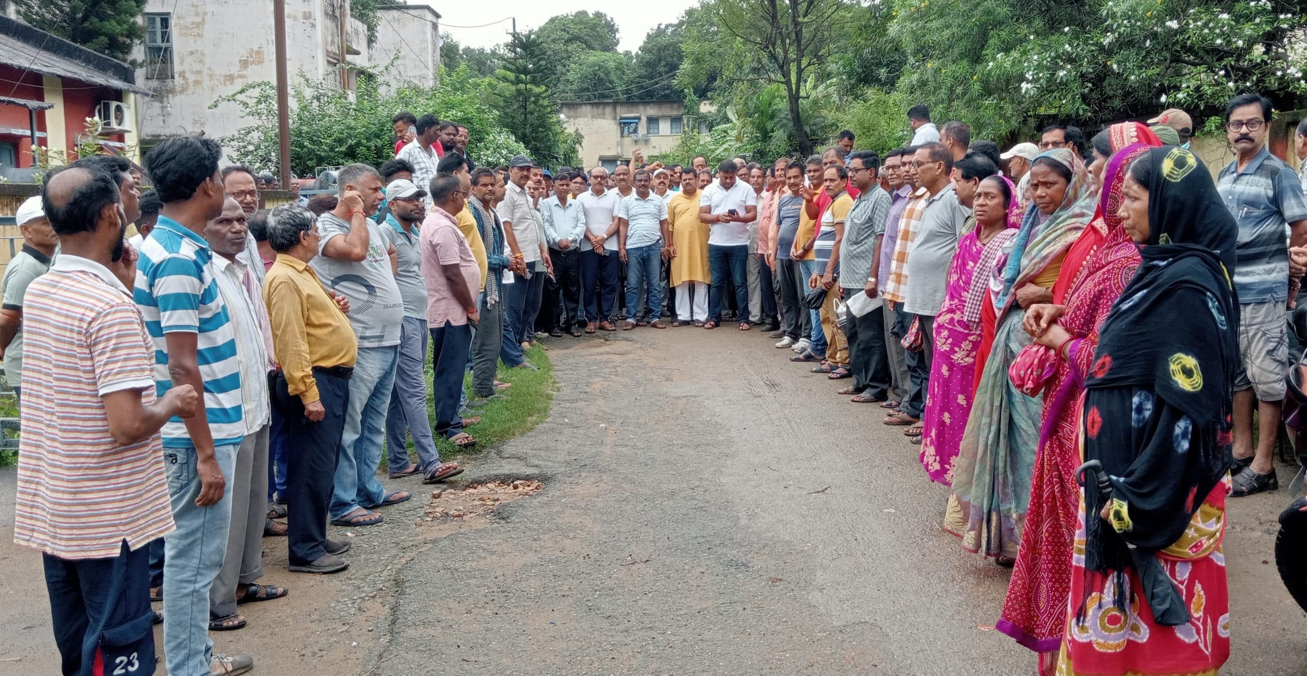 Bokaro News : बिजली काटे जाने के खिलाफ आंदोलन