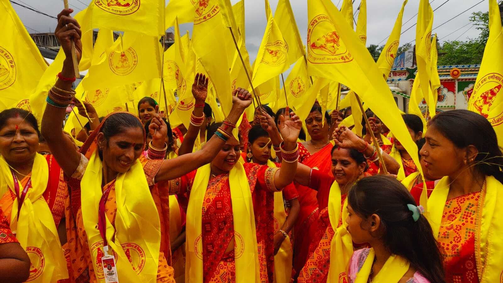 Bhagalpur News: भव्य शोभायात्रा के साथ बाबा गणीनाथ गोविंद का रजत जयंती समारोह शुरू