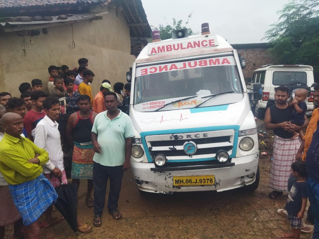 Bokaro News : कैमरून में फंसे प्रवासी 17 मजदूर मुंबई पहुंचे