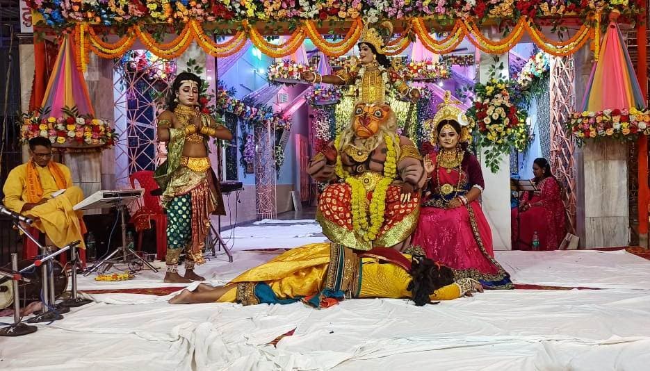 विराट भादवा महोत्सव के सांस्कृतिक कार्यक्रम में देर रात्रि तक जुटे रहे श्रद्धालु