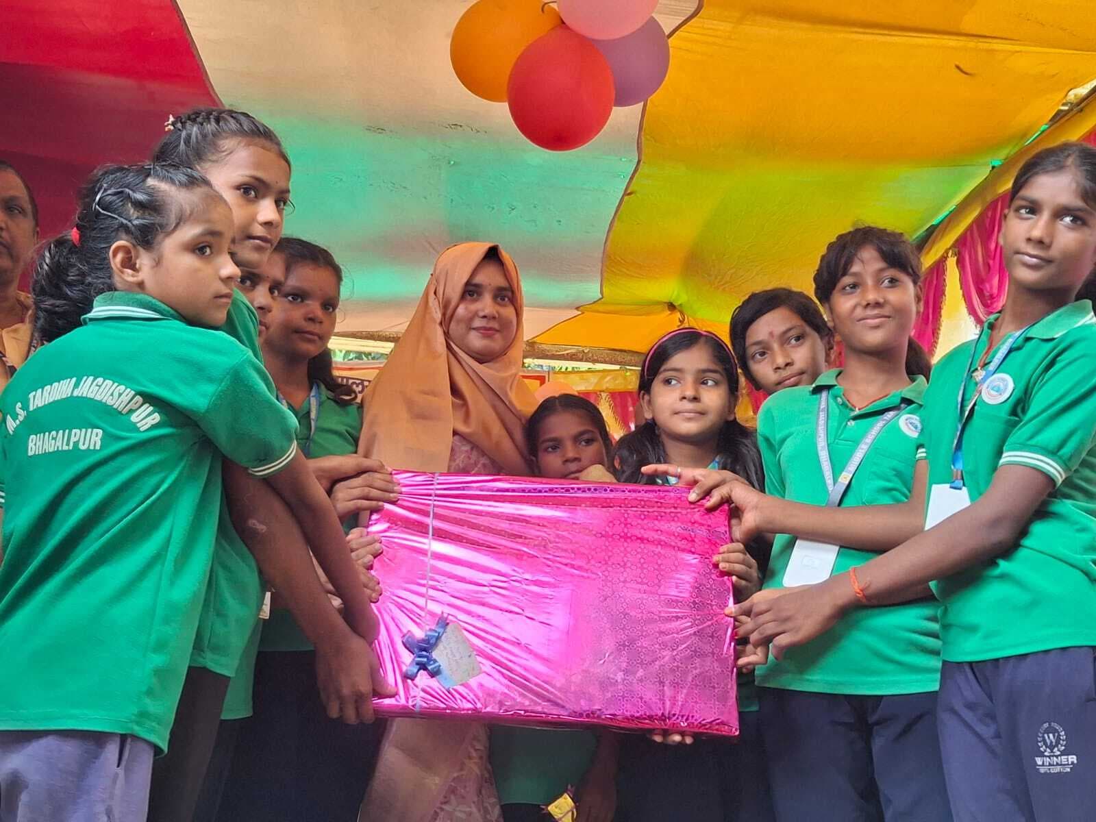 Bhagalpur news मवि तरडीहा में स्वागत व विदाई समारोह आयोजित