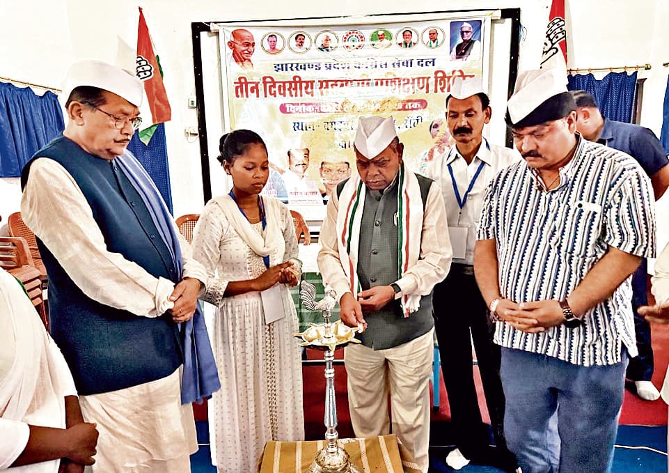 Political news : सेवा, त्याग और बलिदान ही कांग्रेस की परंपरा : केशव