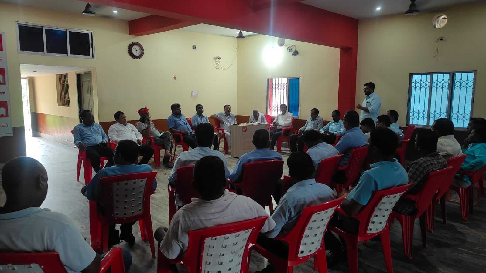 Dhanbad News : मुगमा क्षेत्र में हड़ताल सफलता को ले बीसीकेयू की बैठक