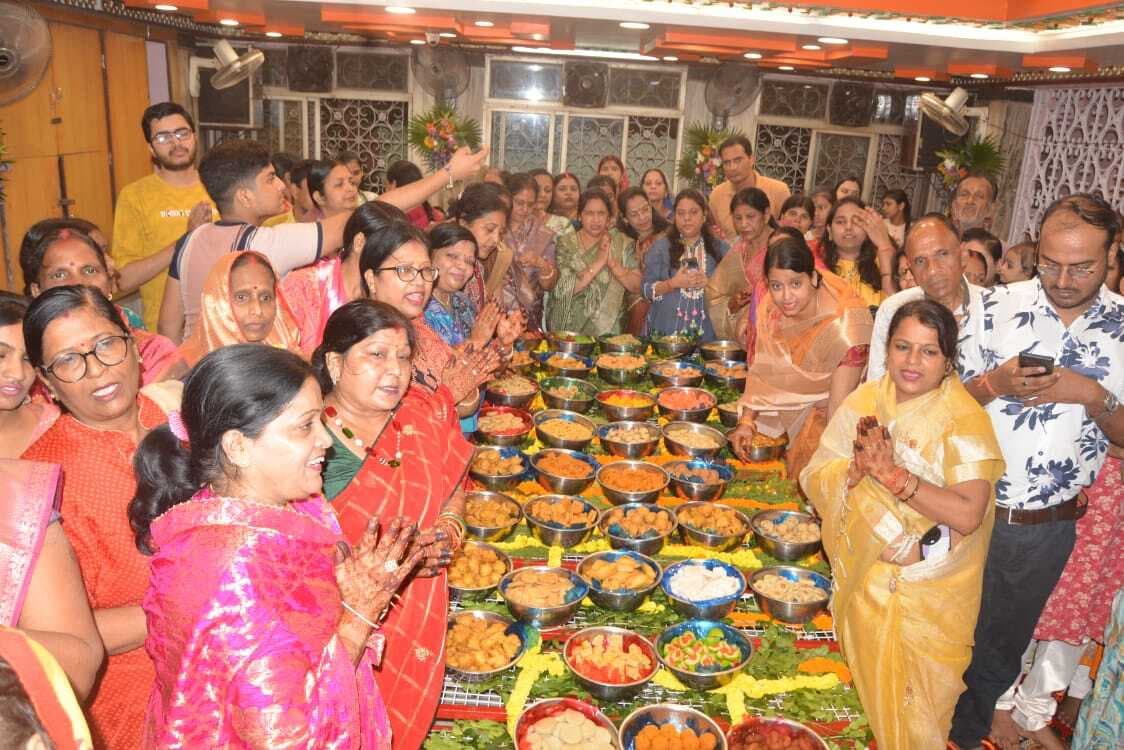 Dhanbad News : झरिया में छप्पन भोग के साथ भादो अमावस्या महोत्सव का समापन