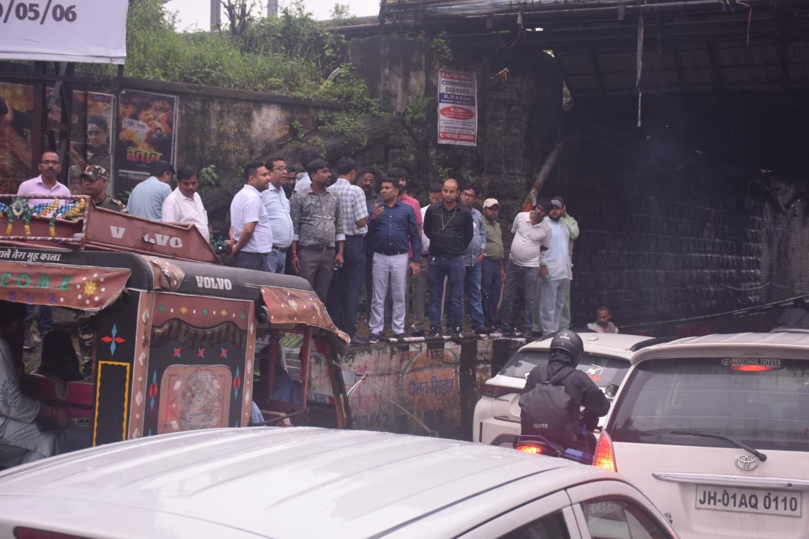 Dhanbad News : रेलवे दो दिनों में रोकेगा नाले का बहाव, इसके बाद बिछेगा पेवर ब्लॉक