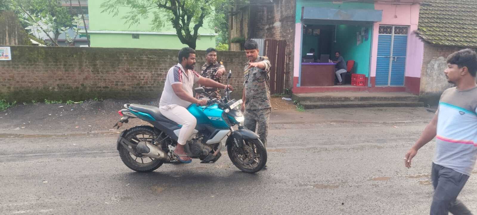 25 वाहनों से वसूला गया 28,500 रुपये का जुर्माना