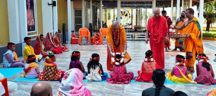 भगवान का नाम अत्यंत शक्तिशाली, मिलता है सकारात्मक फल : स्वामी गोविंद देव