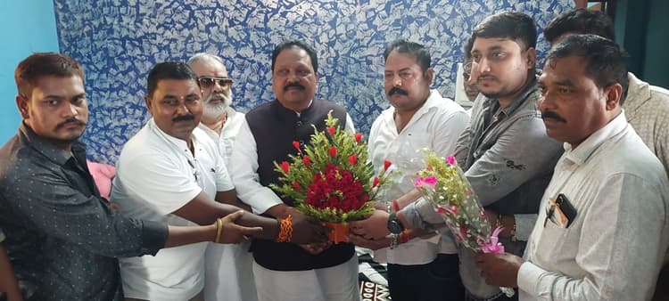 वोटर अधिकार यात्रा को लेकर सीमांचल में कोई फर्क नहीं पड़ेगी, सांसद