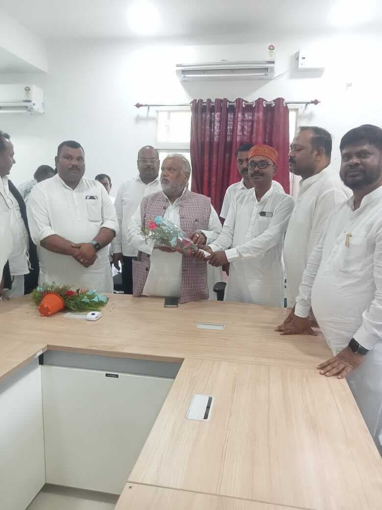 मंत्री का जदयू नेताओं ने किया स्वागत