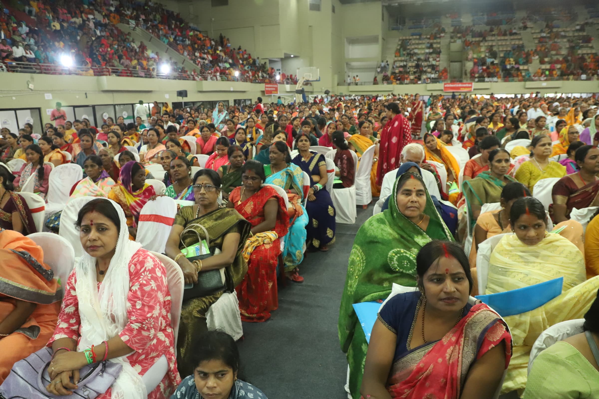 Ranchi News : पेड़-पौधे व वन बचेंगे तभी बचेगा मानव का अस्तित्व : दीदी बरखा