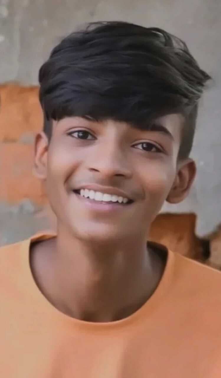 नशेड़ी प्रेमी ने फंदे से लटक कर दी जान, मोबाइल से खुलेगी आत्महत्या की राज