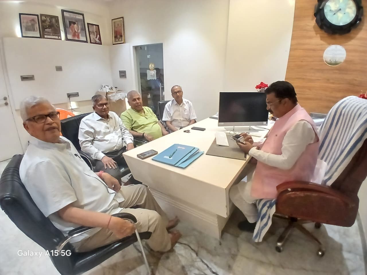 Darbhanga News: महात्मा गांधी कॉलेज के शिक्षाकर्मियों को आज मिल जायेगा इंटर का अनुदान