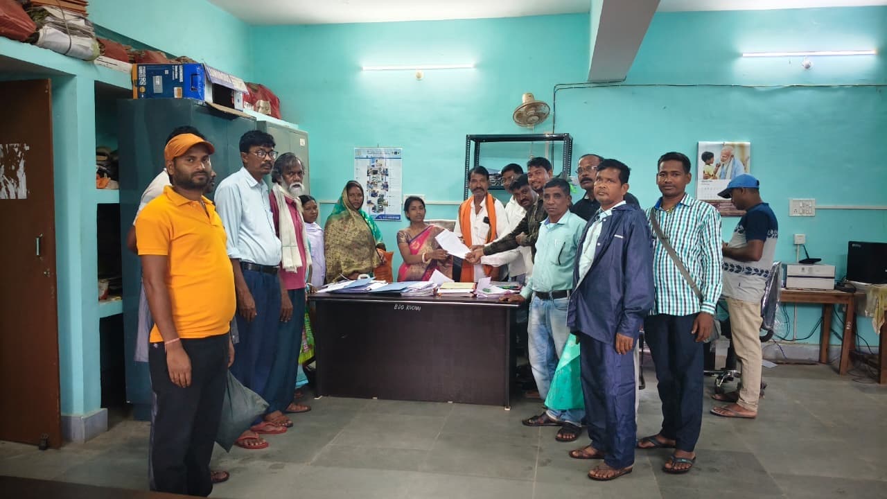 Seraikela Kharsawan News : सितंबर में खाद्यान्न उठाव और वितरण नहीं करेंगे