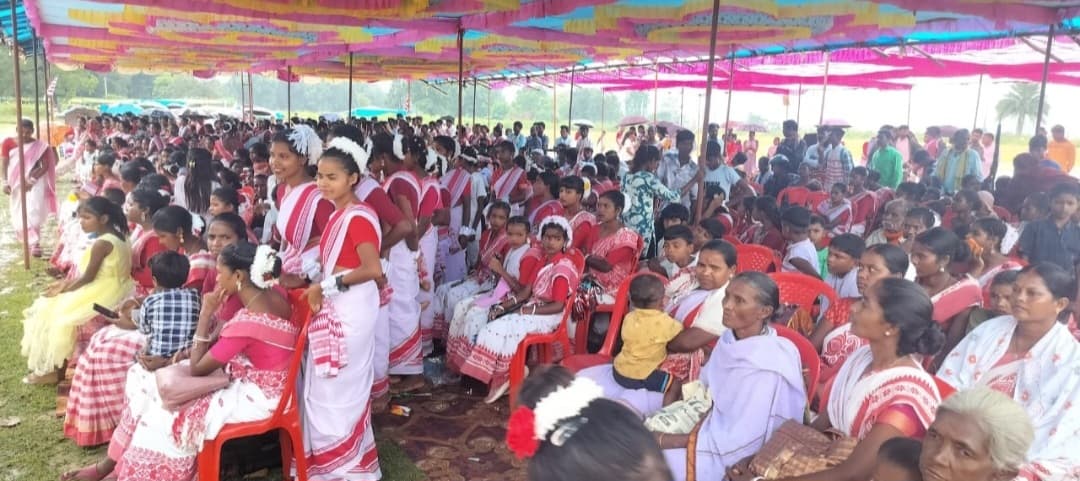 Chaibasa News : संस्कृति की रक्षा के लिए नयी पीढ़ी जागरूक हो