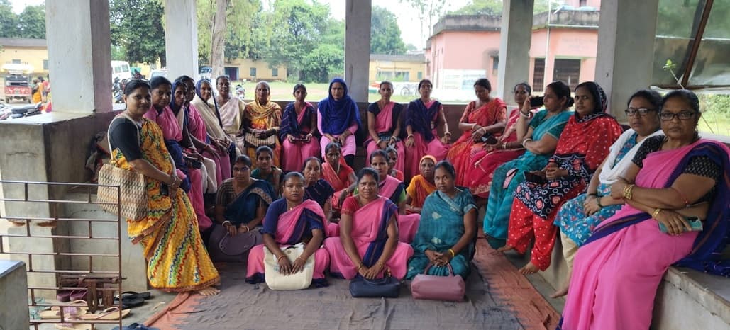 आंगनबाड़ी सेविका-सहायिकाओं को सरकारी कर्मचारी का दर्जा देने की मांग तेज