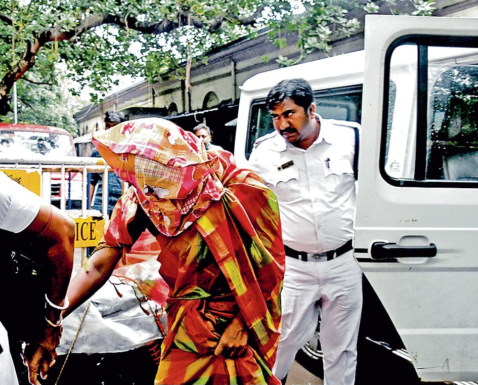 डर दिखाकर लूट का था प्लान, पकड़े जाने के डर से कर दी वृद्धा की हत्या