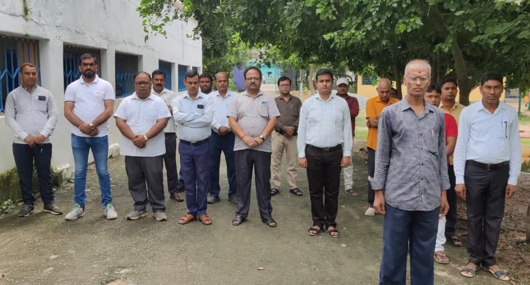 प्रभारी प्रधानाध्यापक के आकस्मिक निधन पर शिक्षा क्षेत्र में शोक