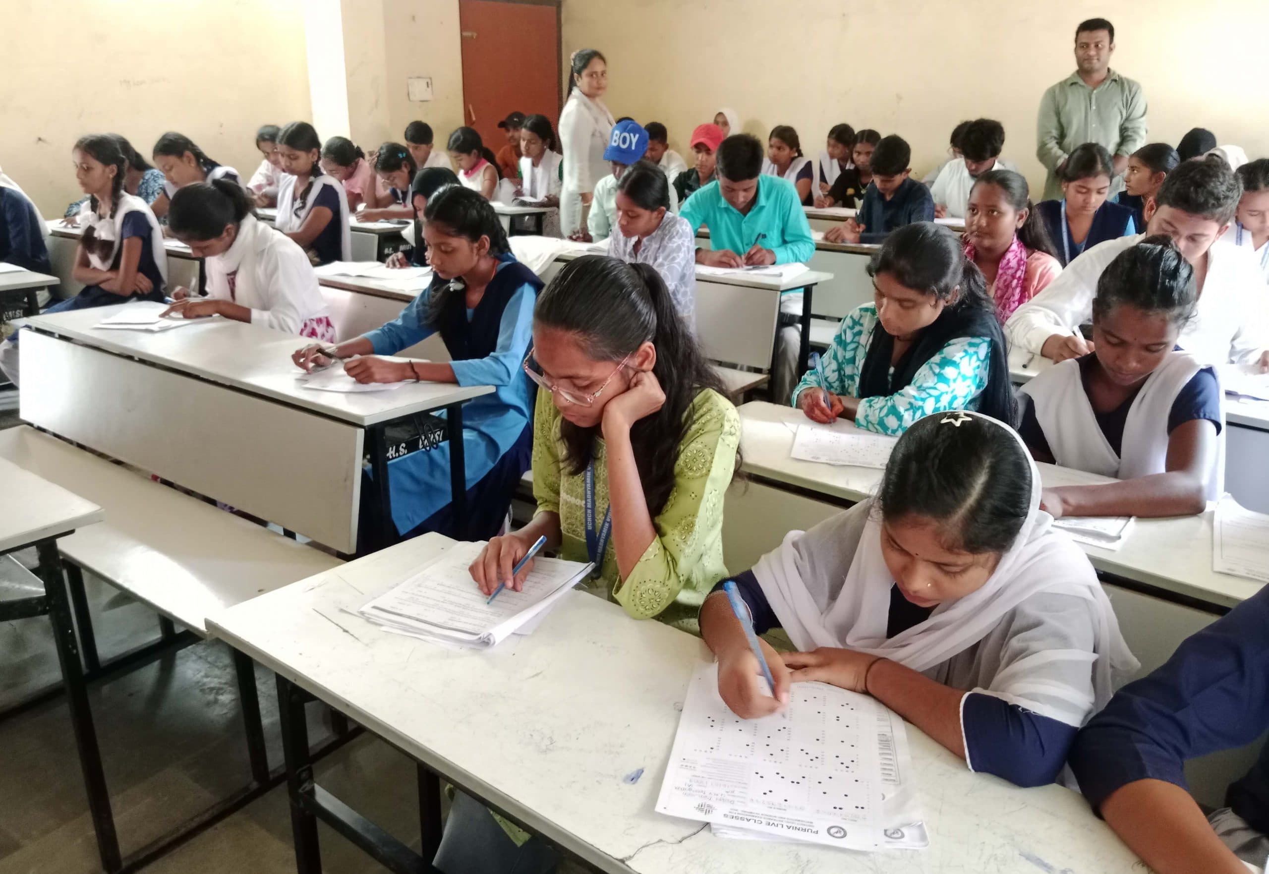 जिलास्तरीय गणित-विज्ञान ओलंपियाड में 659 बच्चे हुए शामिल