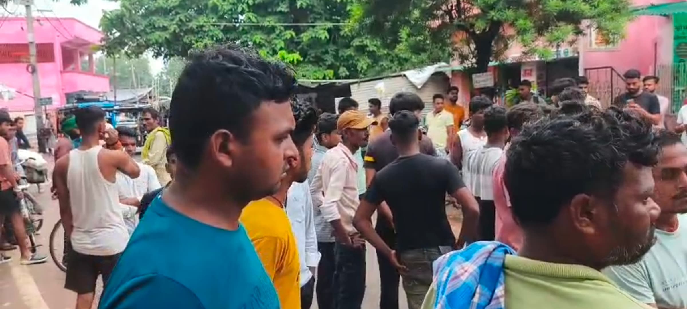 ऑपरेशन के दौरान प्रसूता की मौत, हंगामा व रोड जाम