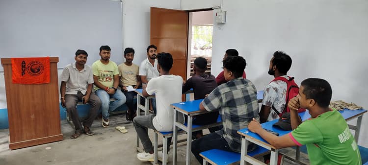 कॉलेज की समस्याओं को किया गया रेखांकित